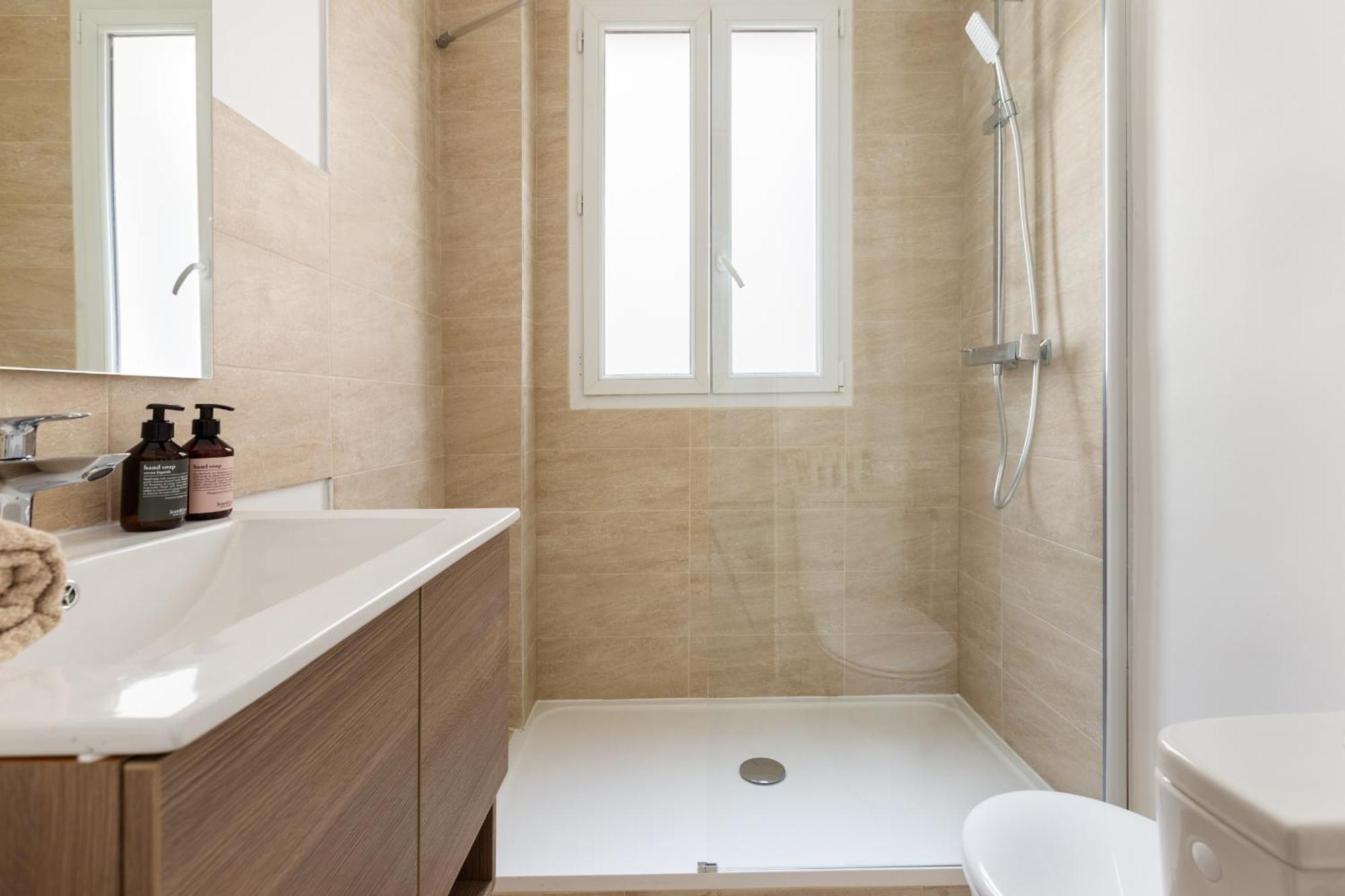 Апартаменты 2 Pieces-Moderne-Proche Paris Левалуа-Пере Экстерьер фото